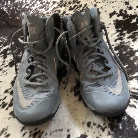 girls basketball shoes size 8